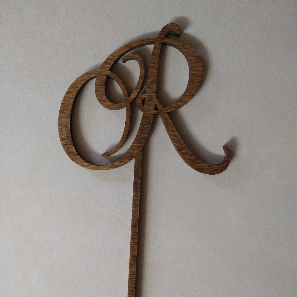 "R" cake topper